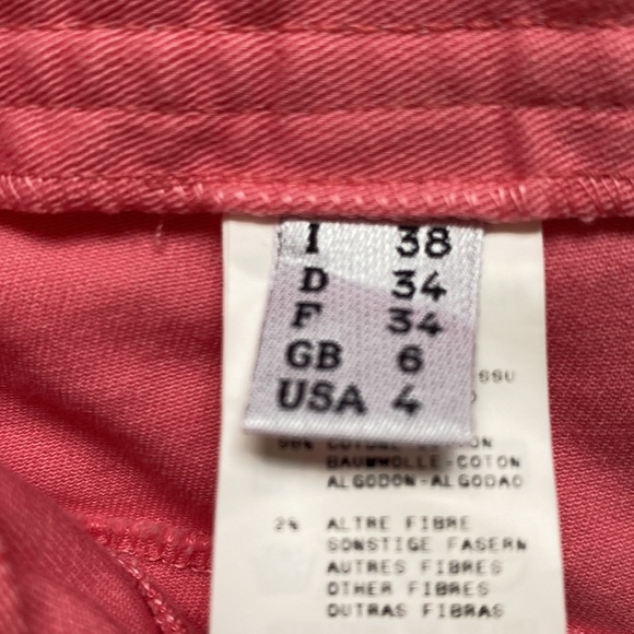 Girl mini skirt
Moschino Cheap And Chic - Picture 8 of 9